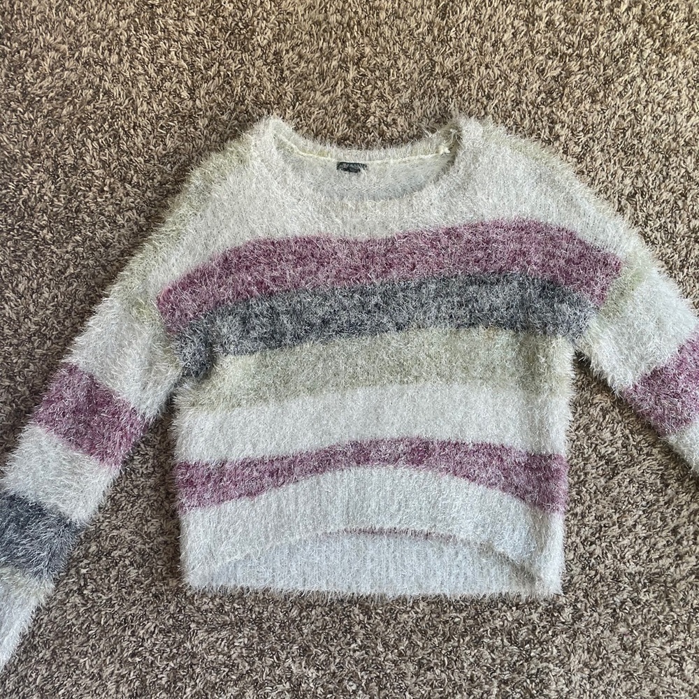 Silver thread sueter